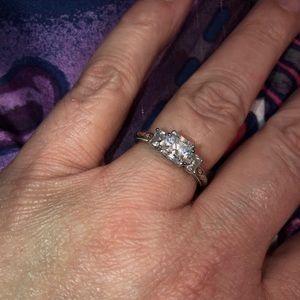 Tacori Diamonique ring size 8